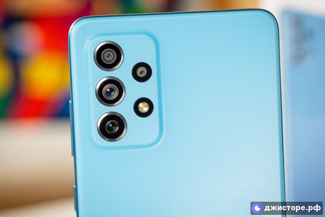 Samsung Galaxy A72 — фото в использовании 3
