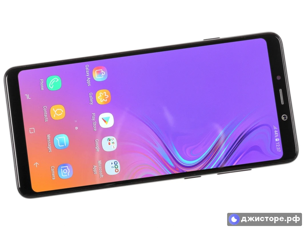 Samsung Galaxy A9 (2018) — фото в использовании 1