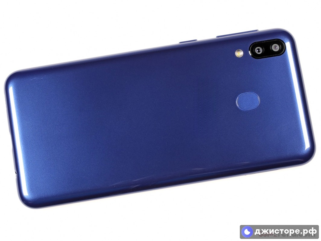 Samsung Galaxy M20 — фото в использовании 3