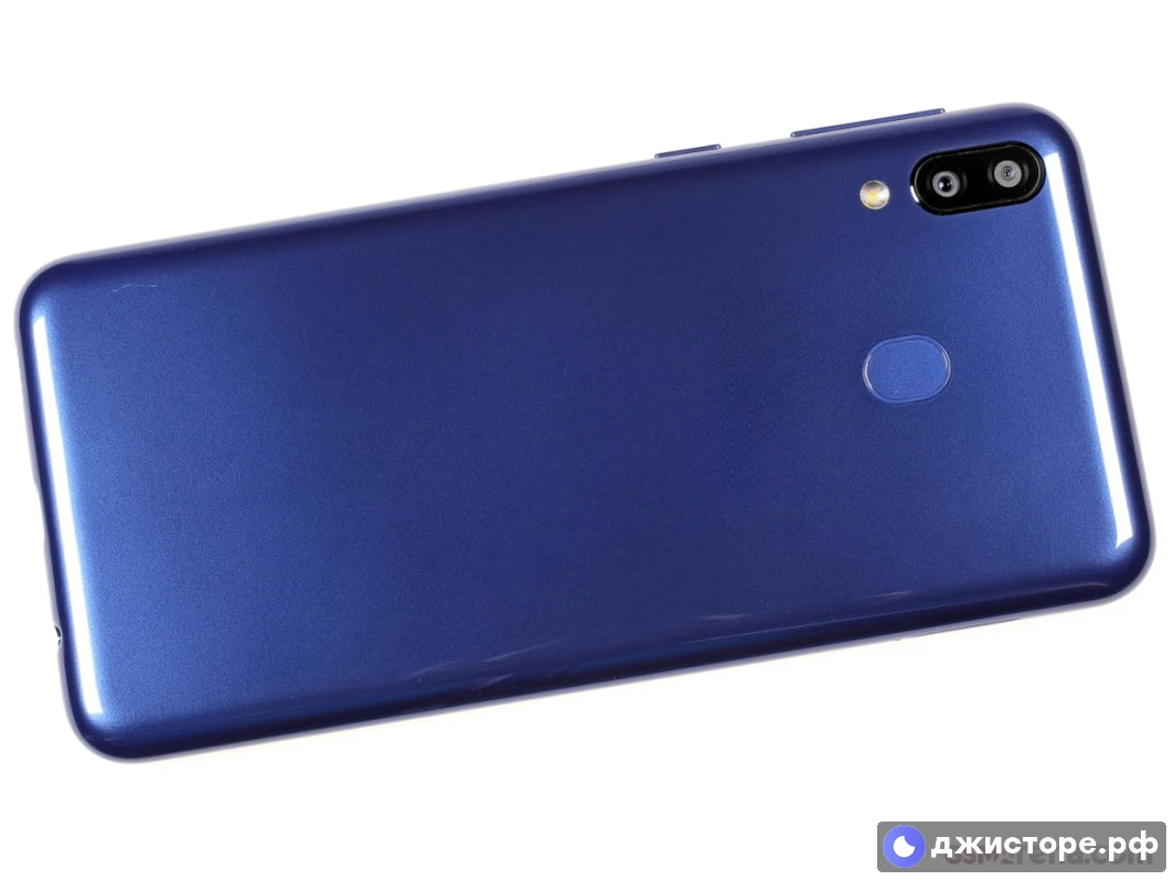 Samsung Galaxy M20 — фото в использовании 3
