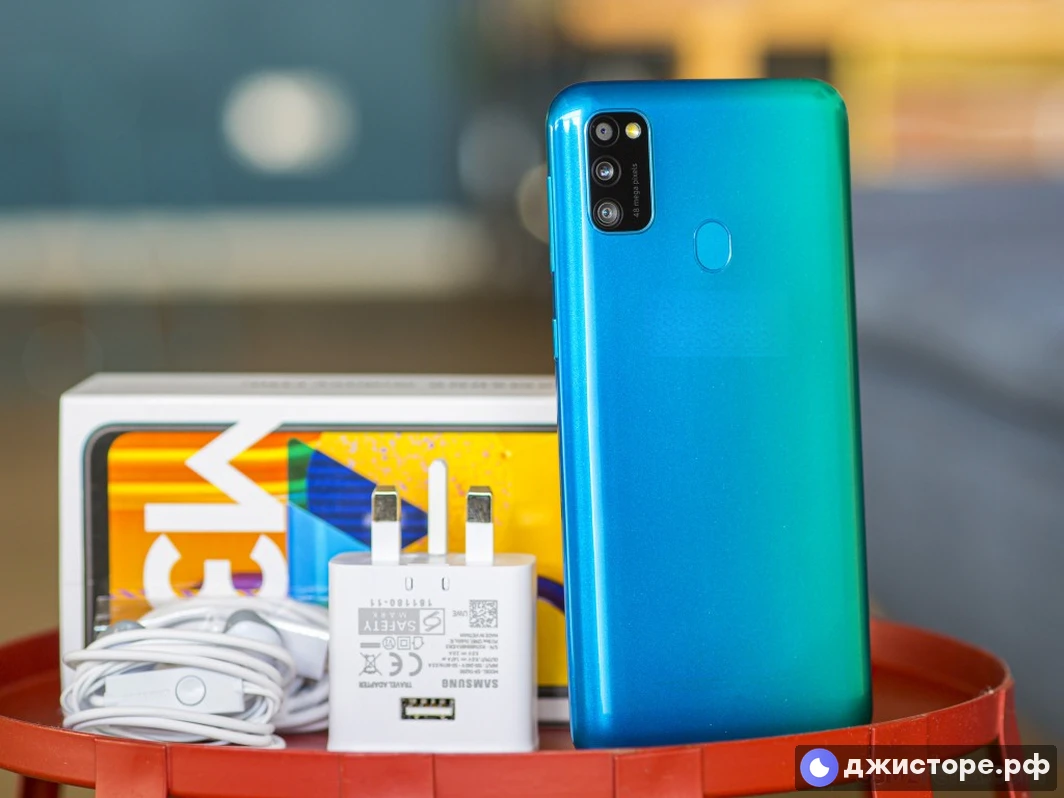 Samsung Galaxy M30s — фото в использовании 1
