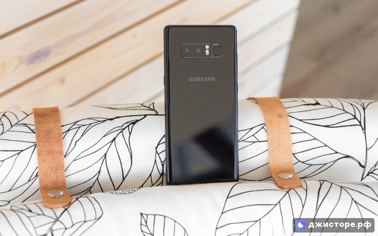 Samsung Galaxy Note8 — фото в использовании 3