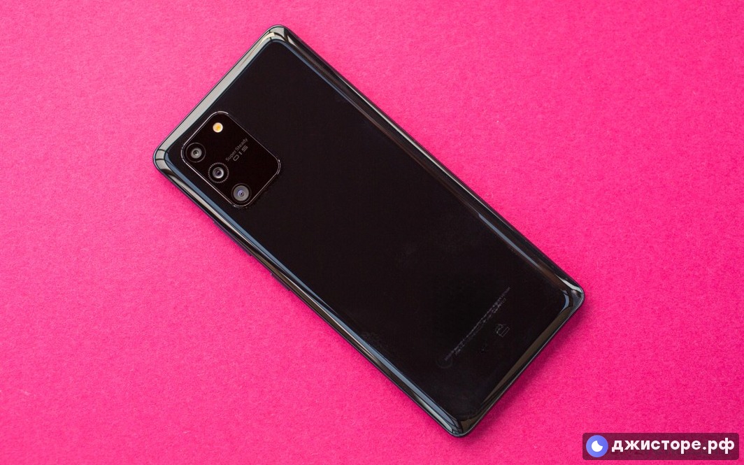 Samsung Galaxy S10 Lite — фото в использовании 2