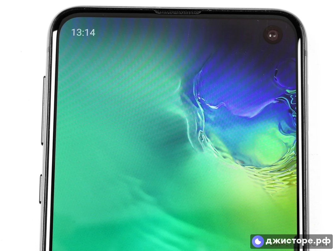 Samsung Galaxy S10e — фото в использовании 4
