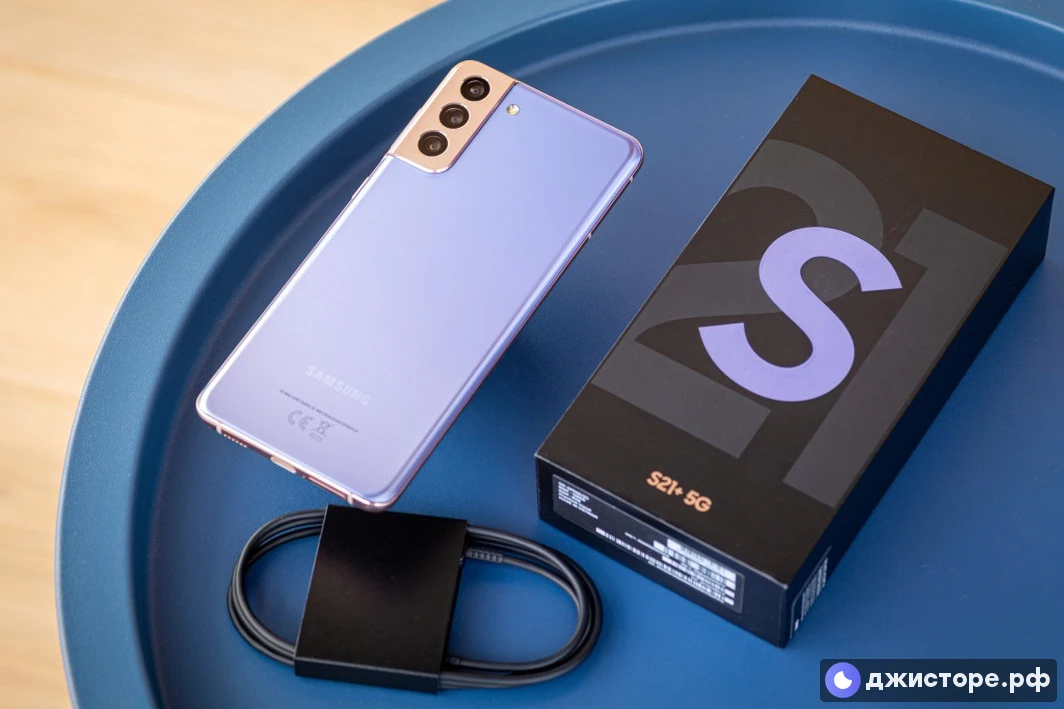 Samsung Galaxy S21 5G — фото в использовании 1