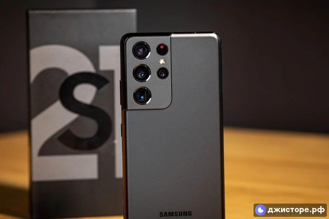 Samsung Galaxy S21 Ultra 5G — фото в использовании 3