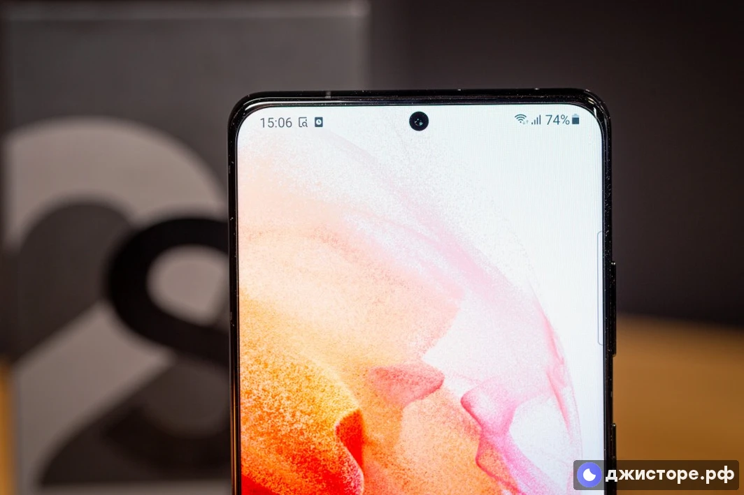 Samsung Galaxy S21 Ultra 5G — фото в использовании 4