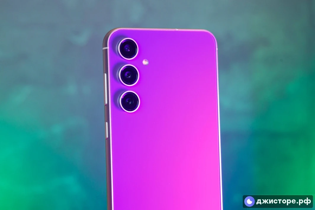Samsung Galaxy S23 FE — фото в использовании 3