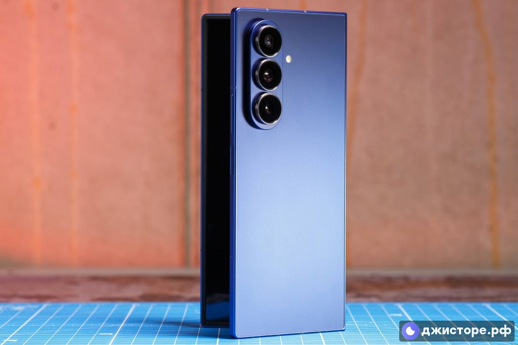 Samsung Galaxy Z Fold7 — фото в использовании 4