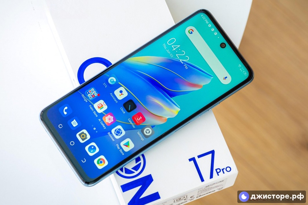 Tecno Camon 17 Pro — фото в использовании 3