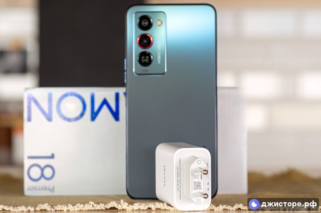 Tecno Camon 18 Premier — фото в использовании 2