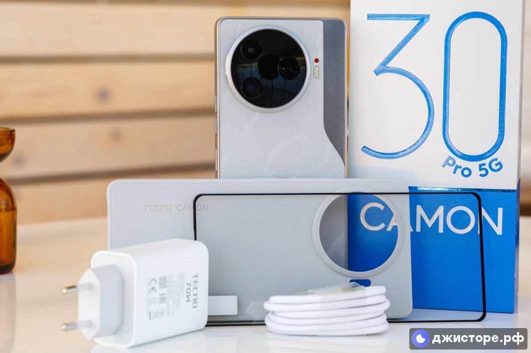 Tecno Camon 30 Pro — фото в использовании 1