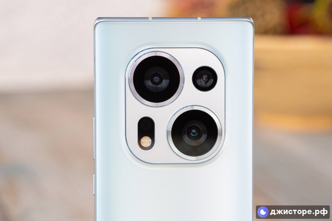 Tecno Phantom X2 — фото в использовании 2