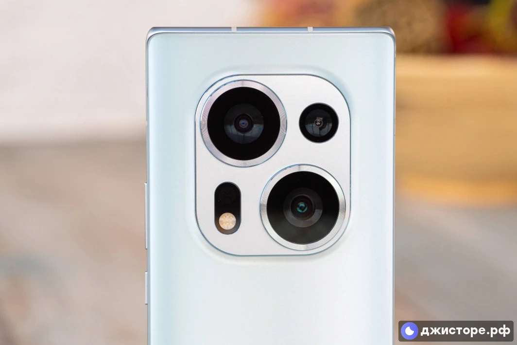 Tecno Phantom X2 — фото в использовании 2