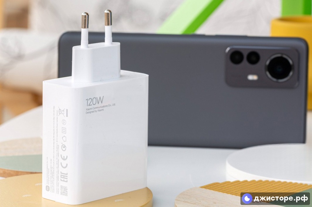 Xiaomi 12 Pro — фото в использовании 2