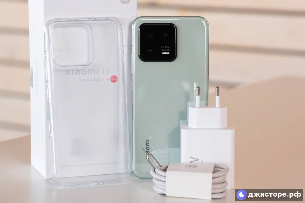 Xiaomi 13 — фото в использовании 1