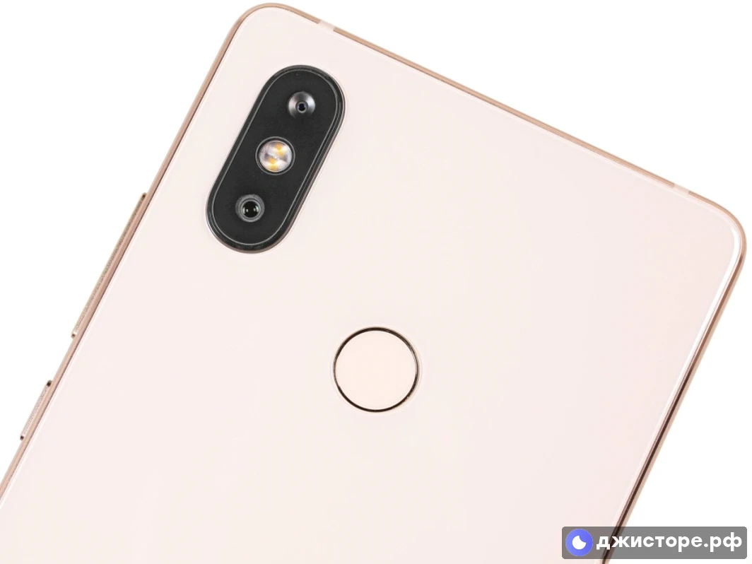 Xiaomi Mi 8 SE — фото в использовании 3