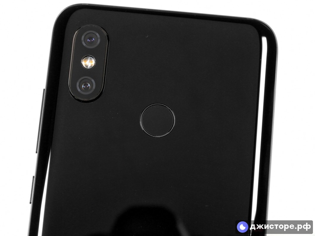 Xiaomi Mi 8 — фото в использовании 3