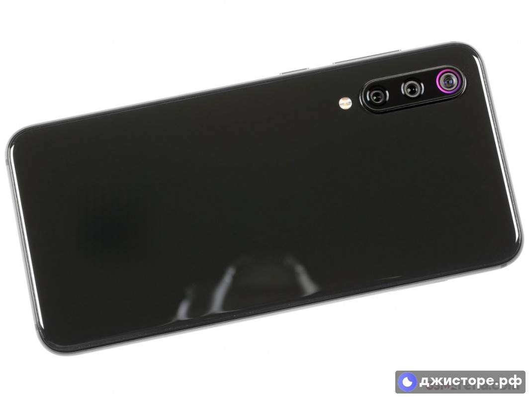 Xiaomi Mi 9 SE — фото в использовании 3