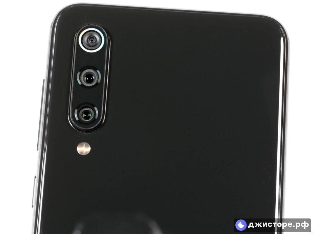 Xiaomi Mi 9 SE — фото в использовании 4