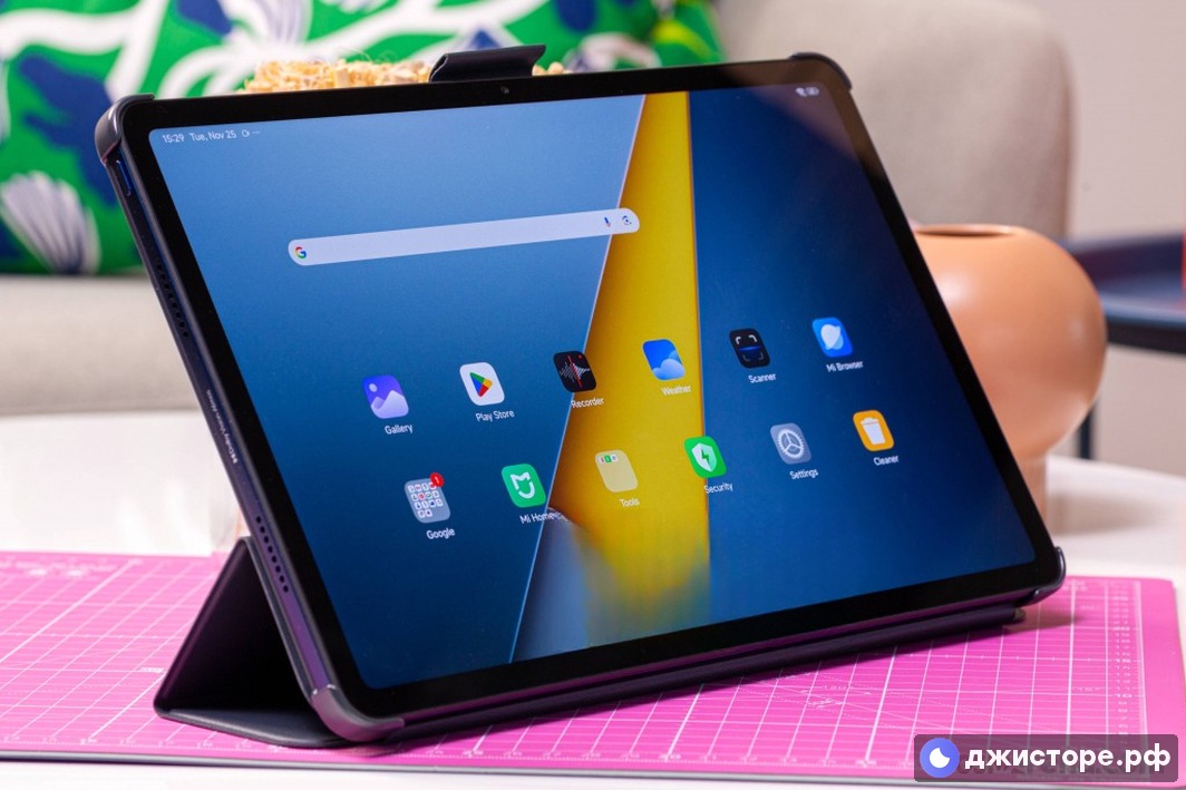 Xiaomi Poco Pad M1 — фото в использовании 4