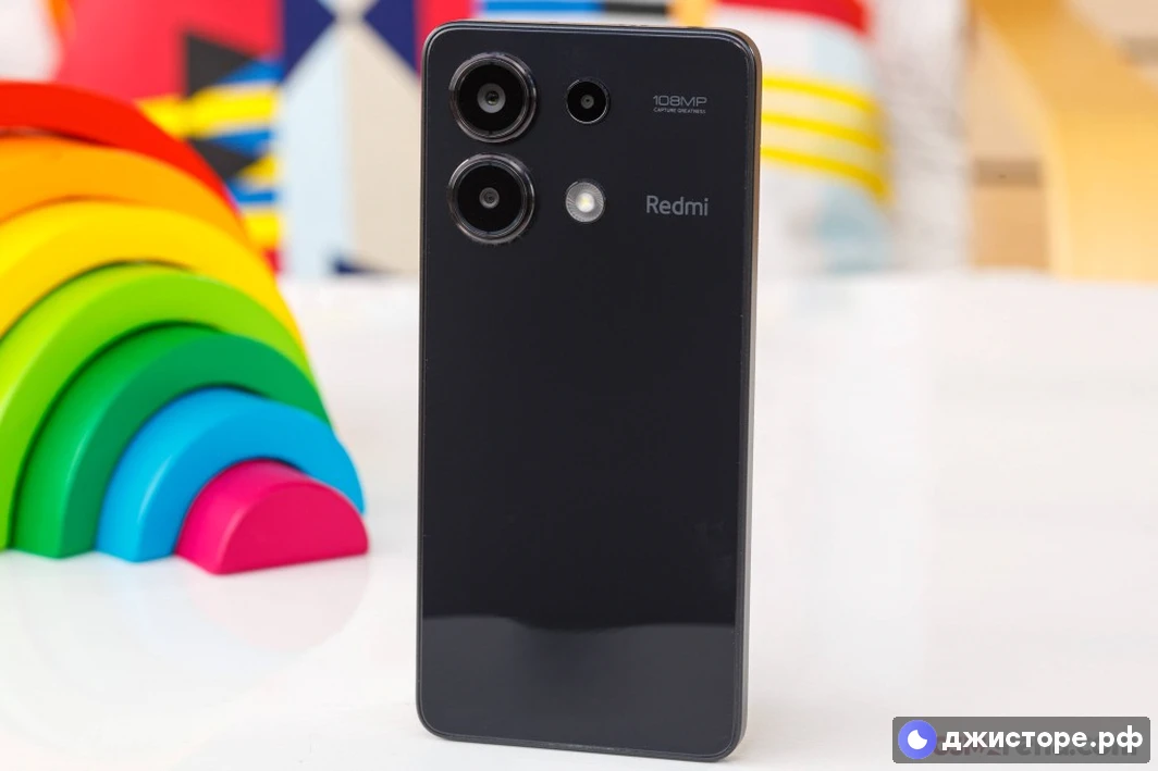 Xiaomi Redmi Note 13 4G — фото в использовании 4