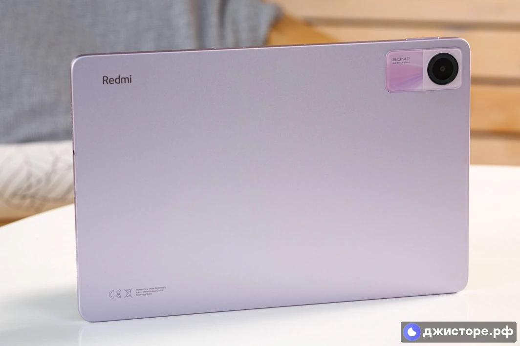 Xiaomi Redmi Pad SE — фото в использовании 3